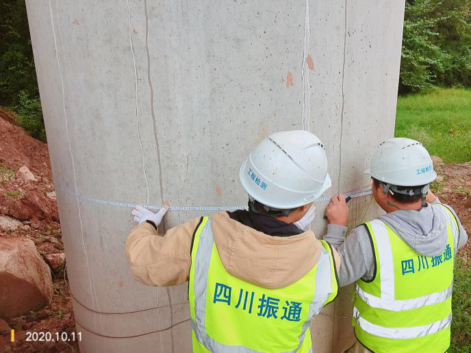 日夜兼程推進度    熱情服務樹形象——巴中至萬源高速公路交工驗收工程質量檢測工作